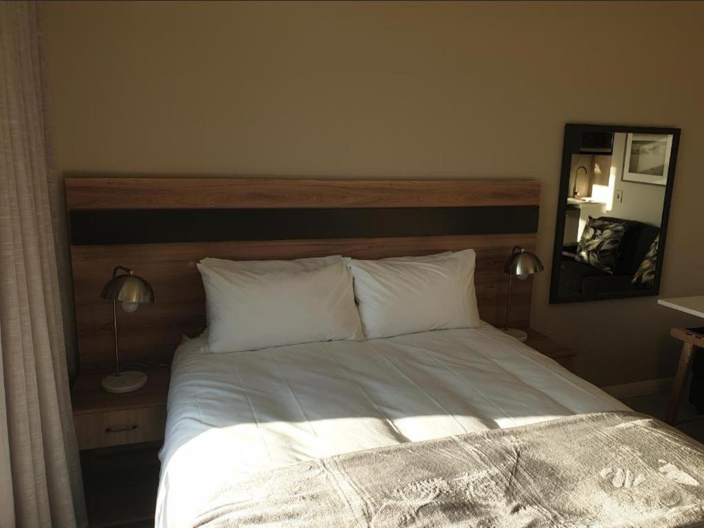 Menlyn Maine Apartments พริทอเรีย ภายนอก รูปภาพ