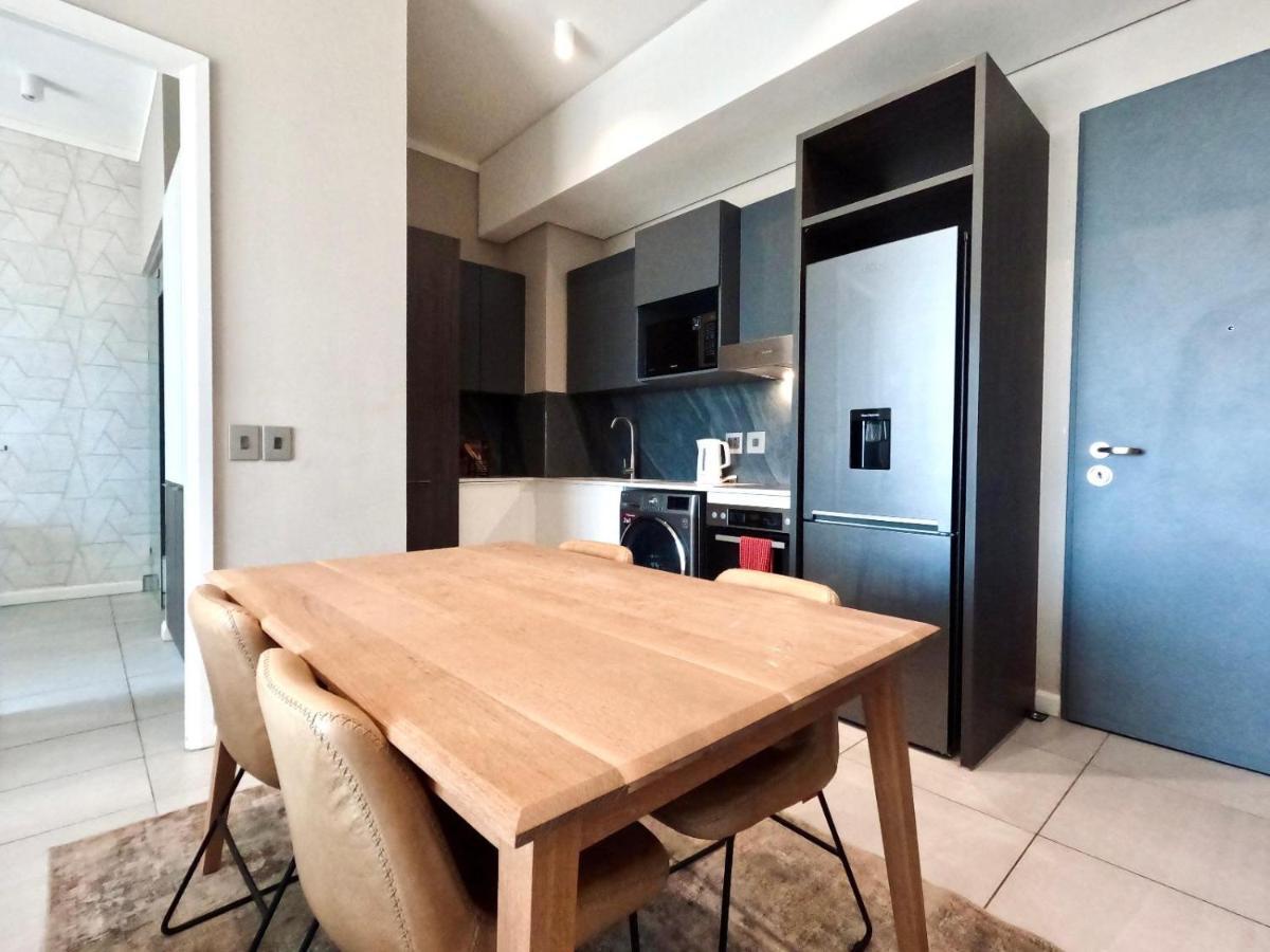 Menlyn Maine Apartments พริทอเรีย ภายนอก รูปภาพ