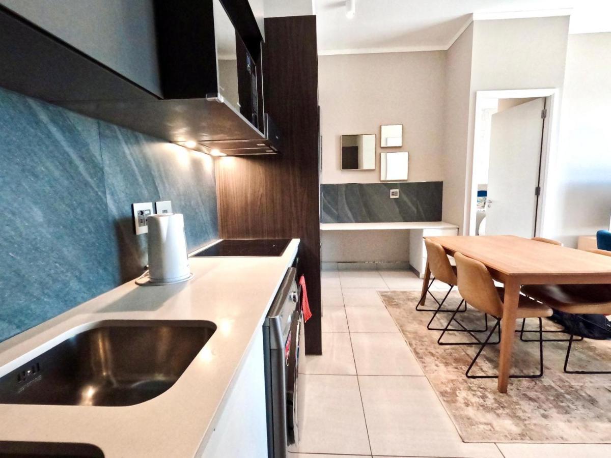 Menlyn Maine Apartments พริทอเรีย ภายนอก รูปภาพ